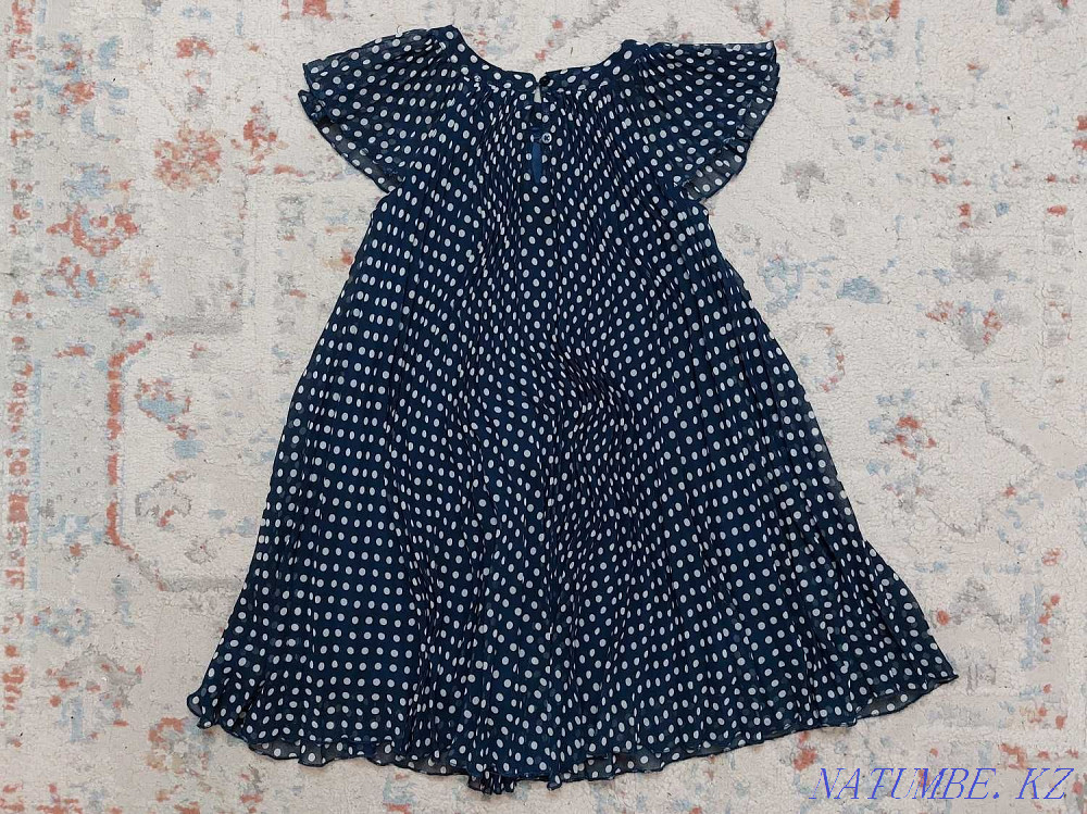 Продам платье BENETTON на 7-9 лет (130 см) в отл. состоянии за 2500тг! Караганда - изображение 3