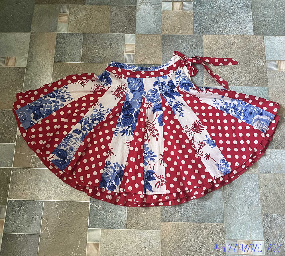 Люкс блузка мен юбка жиынтығы ағылшын бренді  Ақтөбе  - изображение 2