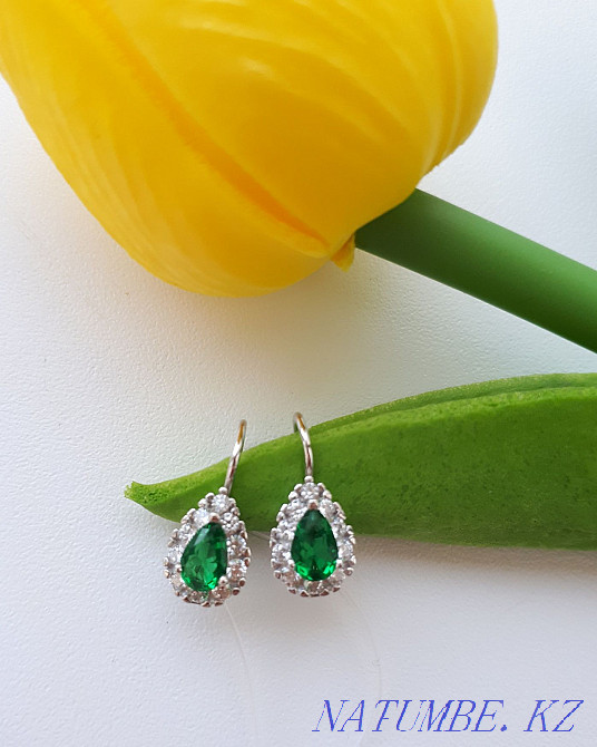 Детские серебряные сережки с фианитами Алматы - изображение 1