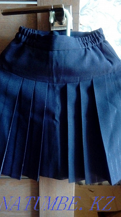 Комплект: юбка, брюки, жилет, пиджак Усть-Каменогорск - изображение 3