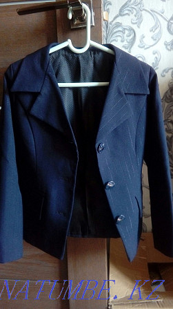 Комплект: юбка, брюки, жилет, пиджак Усть-Каменогорск - изображение 4