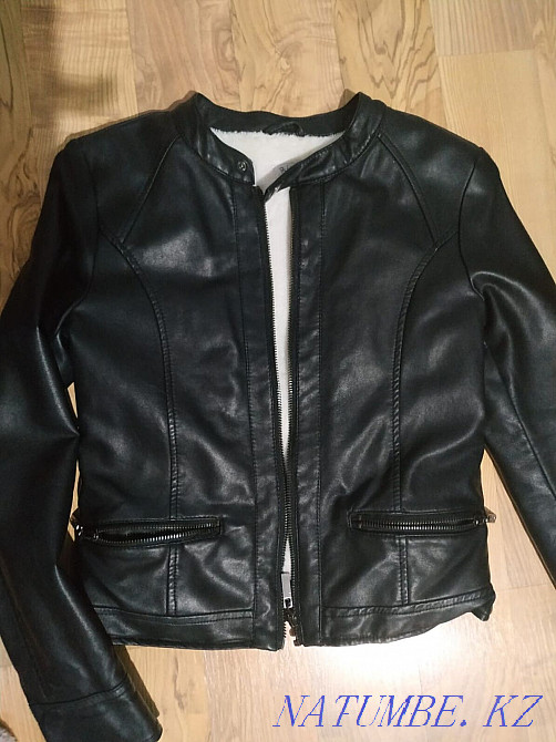 Продается куртка на девочку Усть-Каменогорск - изображение 1