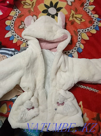 Қызға балаларға арналған пальто сатамын  - изображение 1