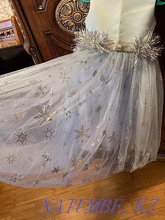 Платье нарядное снежинка Караганда - изображение 2