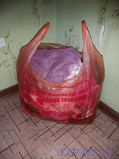 Отдам за 2 кг конфет хороших! Шымкент - изображение 1