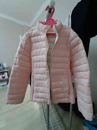 Куртка розовая Zara и шапочка в подарок Astana