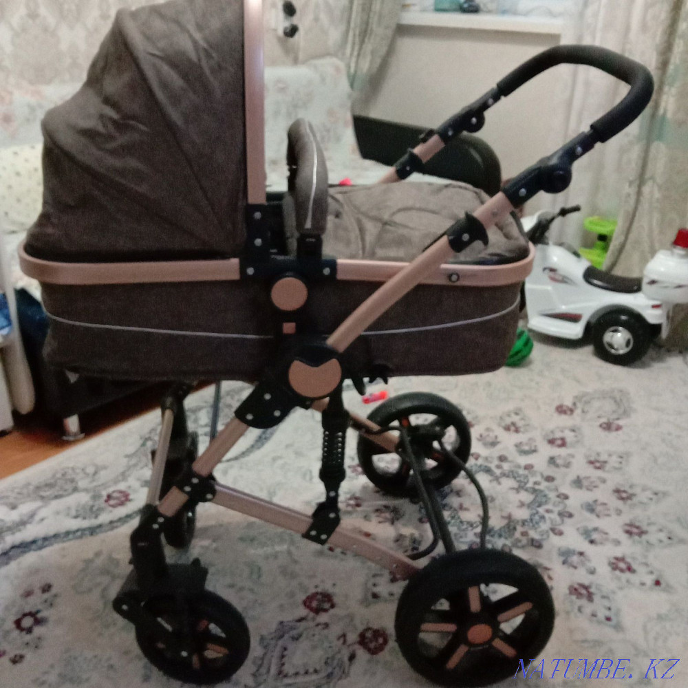 Коляска Зима ,осень,лето Степногорск - изображение 1