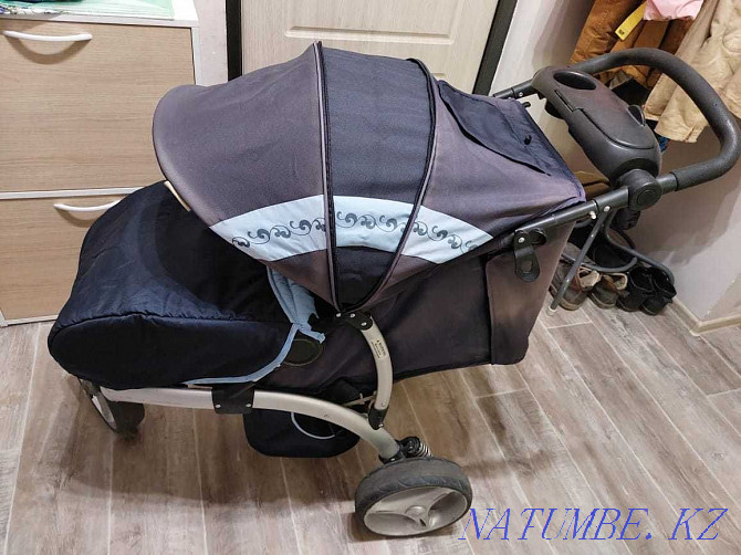 Stroller for children (three-wheeled) Almaty - photo 3