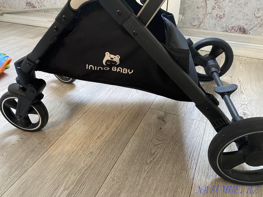 Stroller for sale in excellent condition I bought for 50.000 I will give for 30.0 Aqtau - photo 3