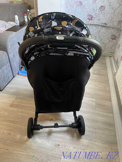Stroller for sale in excellent condition I bought for 50.000 I will give for 30.0 Aqtau - photo 5