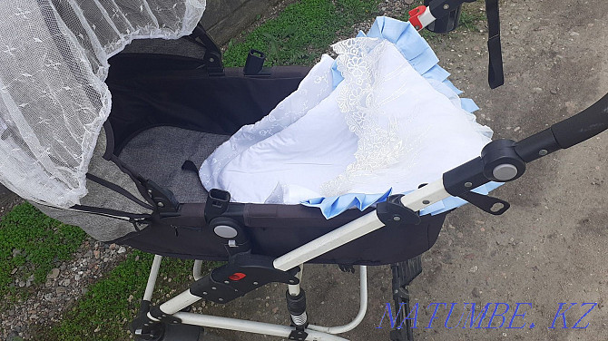 stroller and things for the newborn  - photo 1