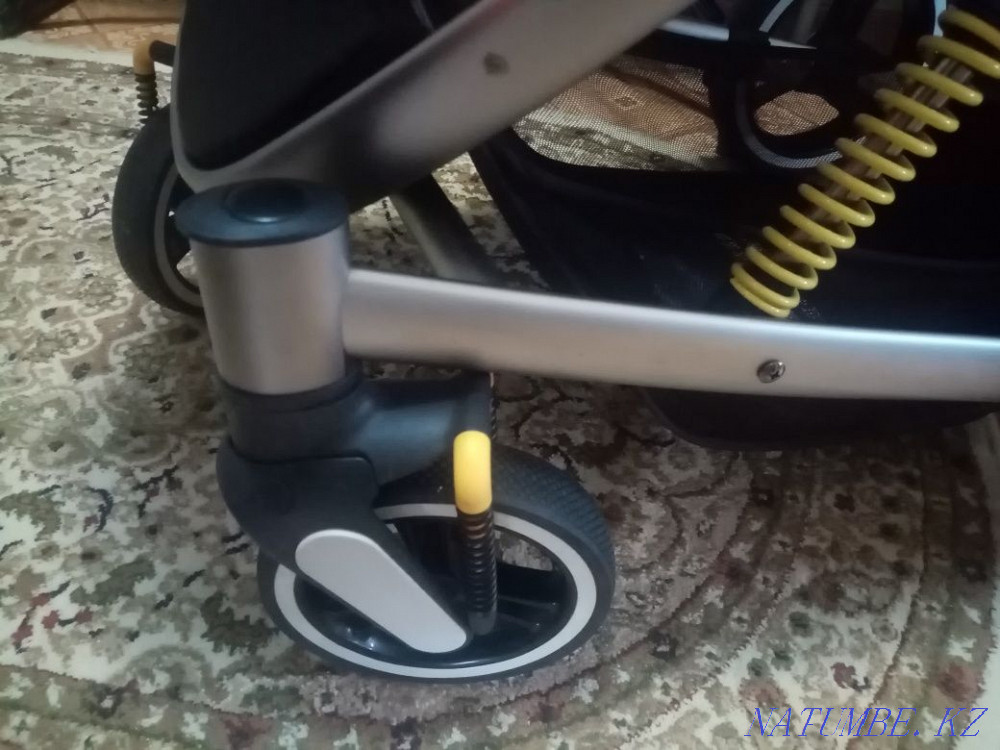 Stroller for children from 0-3 years old  - photo 2