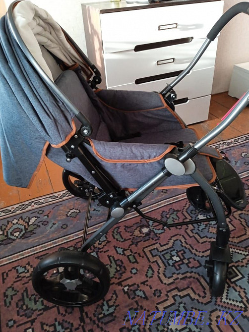 Продаю коляску "Барс" и детский кокон Семей - изображение 1