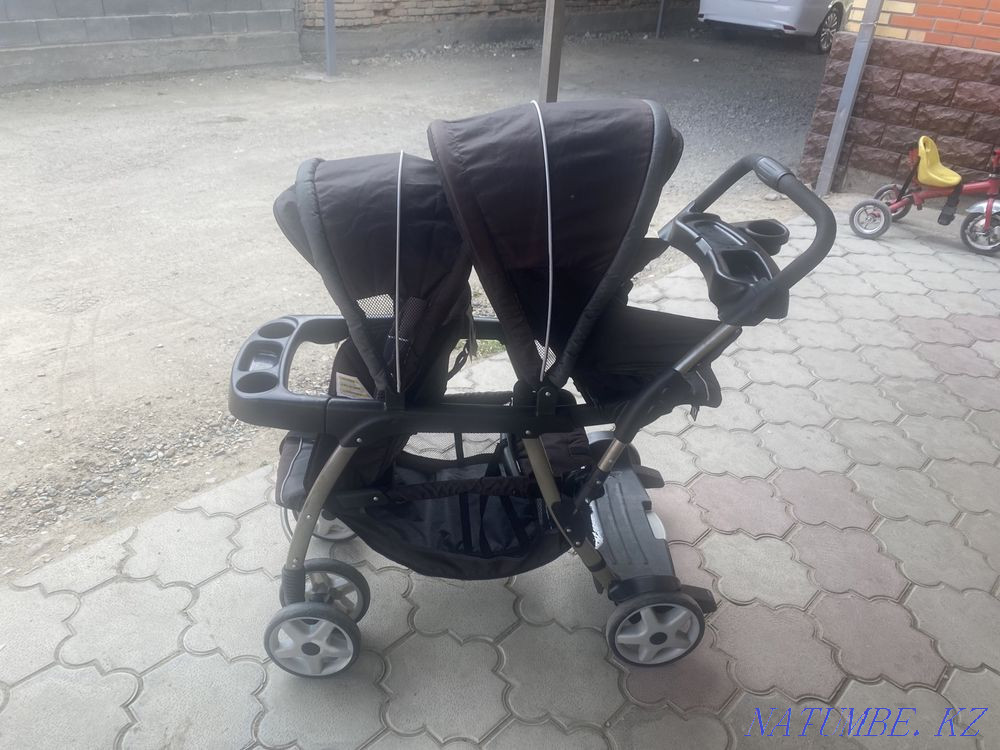 Коляска для погодок  - изображение 1