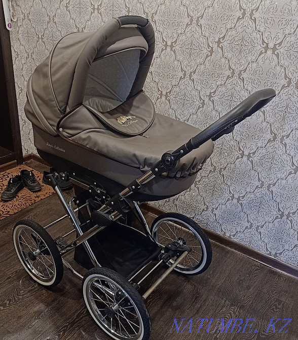Selling stroller! There are two blocks! Winter and Summer!  - photo 1