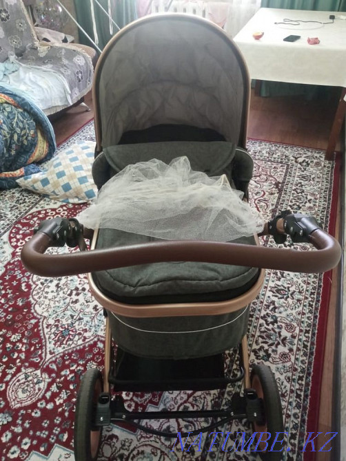 Срочно продаю коляску Караганда - изображение 4