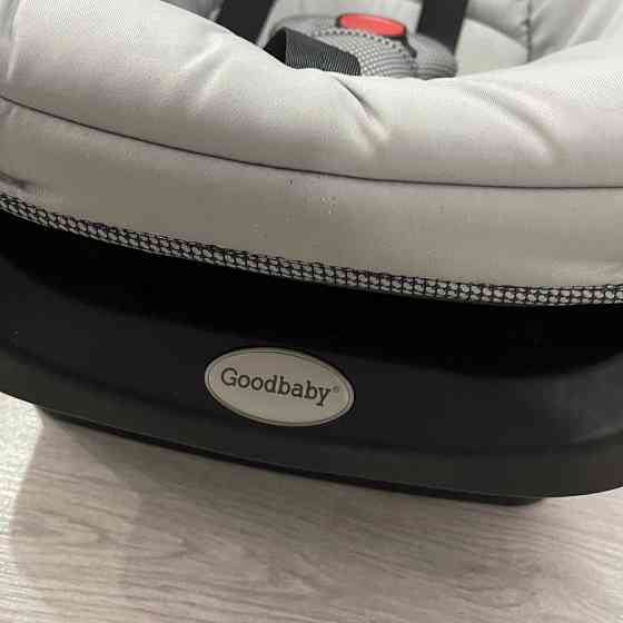 Детское автомобильное кресло Goodbaby. Караганда