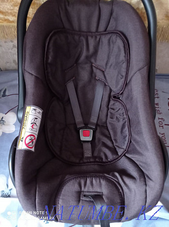 Car seat car seat cocoon  - photo 3