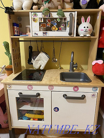 Продам кухню детскую с посудой Павлодар - изображение 1