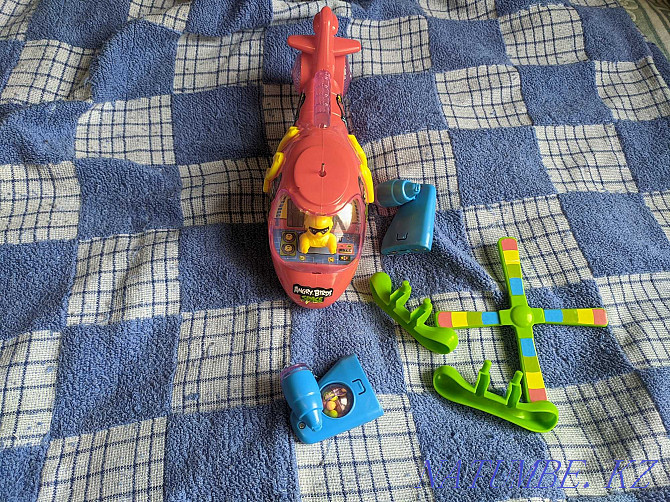 Toy helicopter Angry Birds on batteries gift for a child Shymkent - photo 5