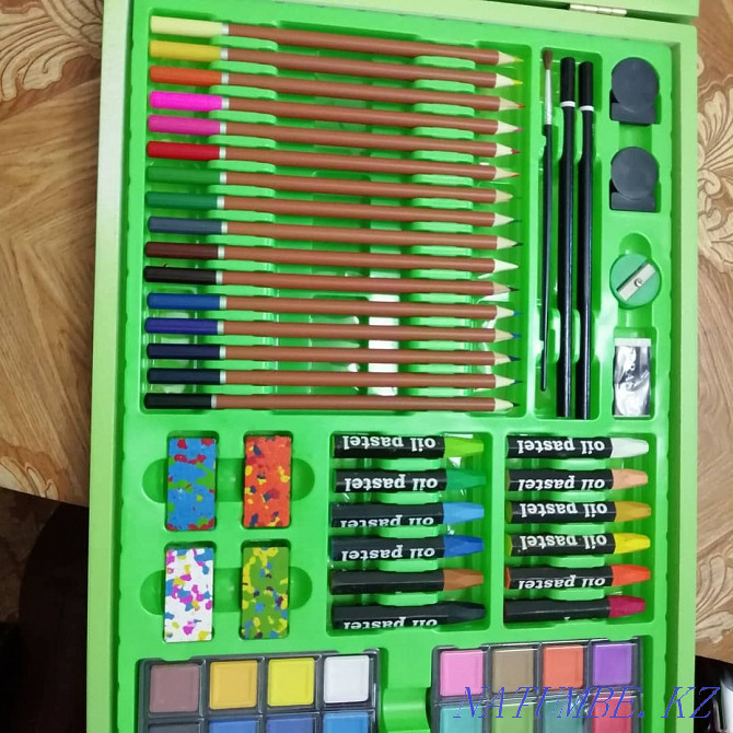 Drawing set 150 items in one case Temirtau - photo 2