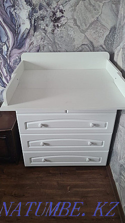 Baby dresser + changing table 2in1 with free home delivery Алмалы - photo 2