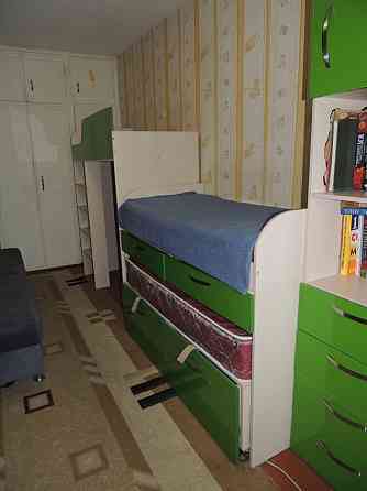 Двухъярусная кровать + кровать-домик для 3-х детей Oral