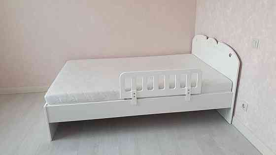 Детская кровать, Польша, практически новая вместе с матрасом продам. Pavlodar
