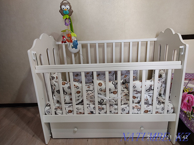 Baby crib + mattress + pillows for sale. Nur-Sultan Aqtau - photo 2
