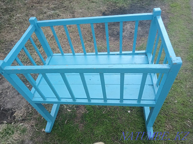 Selling a wooden baby bed. In a good condition. Karagandy - photo 1