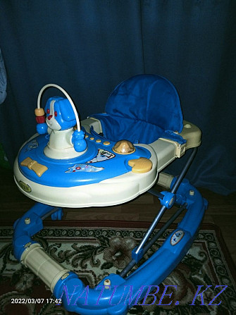 Walker for sale in excellent condition  - photo 2