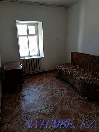 The floor of the house is for rent. Qaskeleng - photo 4