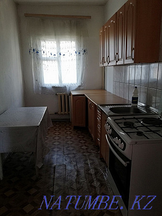 The floor of the house is for rent. Qaskeleng - photo 3