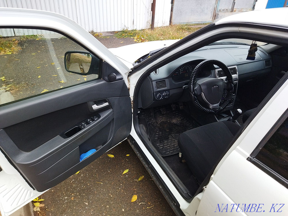 VAZ 2170 Priora жылдың седаны  Орал - изображение 6