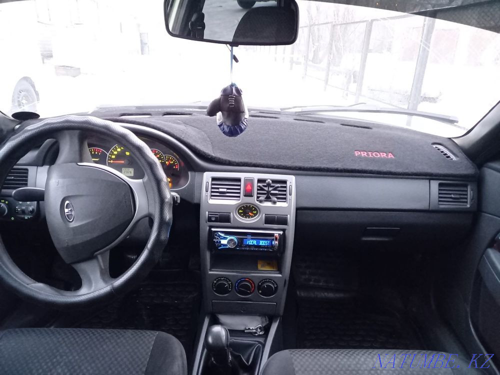 VAZ 2170 Priora жылдың седаны  отбасы  - изображение 4