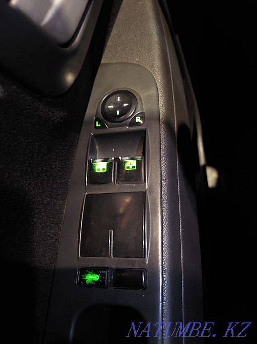 ВАЗ 2170 Priora Седан    года Семей - изображение 6