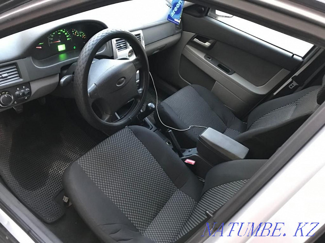 VAZ 2170 Priora Sedan    year Astana - photo 4