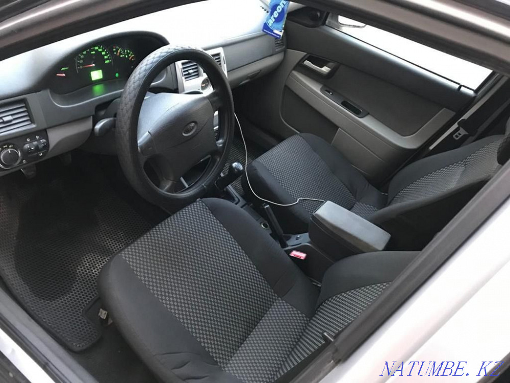 ВАЗ 2170 Priora Седан    года Астана - изображение 4