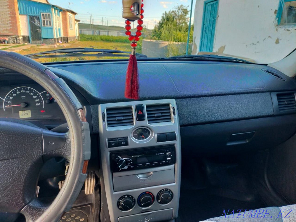 ВАЗ 2170 Priora Седан    года Семей - изображение 4