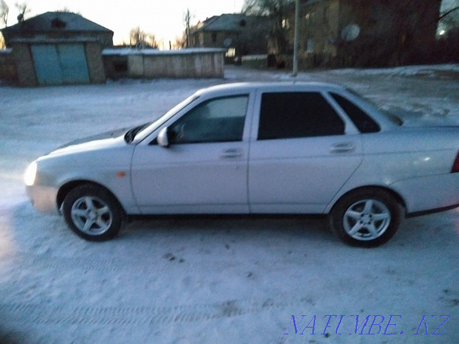 VAZ 2170 Priora жылдың седаны  Сәтбаев - изображение 2