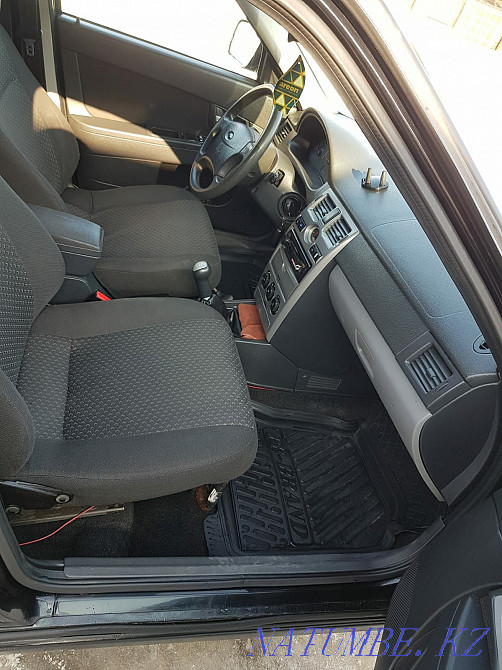 VAZ 2170 Priora жылдың седаны  Орал - изображение 8