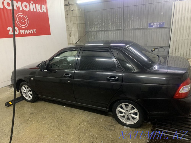 VAZ 2170 Priora жылдың седаны  Өскемен - изображение 2