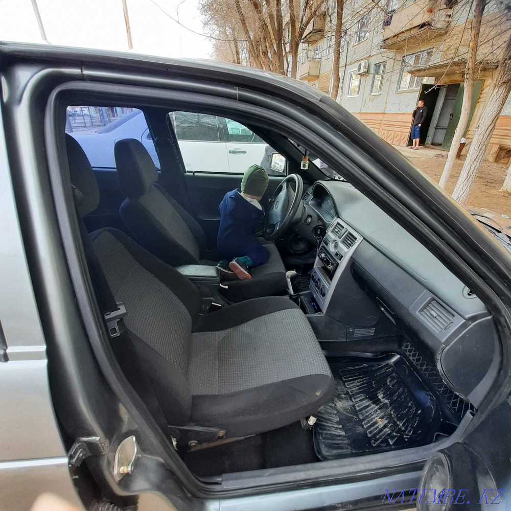 ВАЗ 2170 Priora Седан    года Жезказган - изображение 10