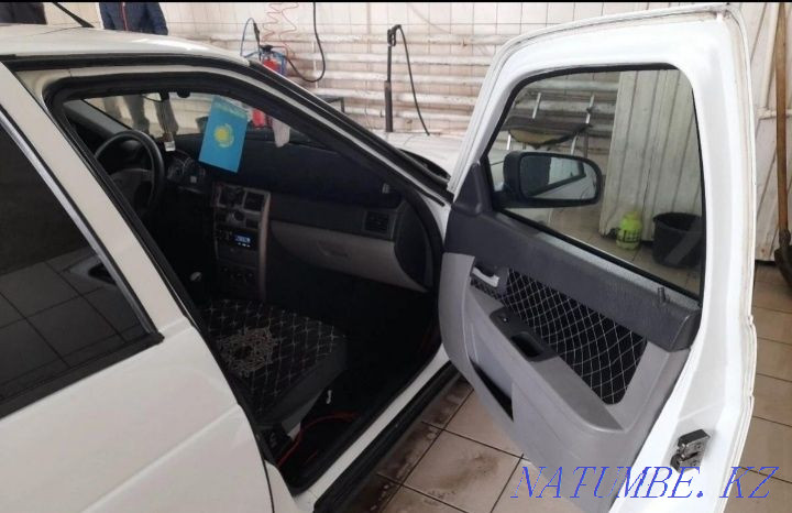 VAZ 2170 Priora жылдың седаны Большой чаган - изображение 8