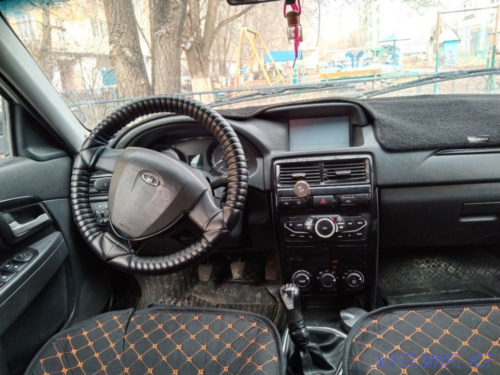 VAZ 2171 Priora жылдың станциялық вагоны  Орал - изображение 1