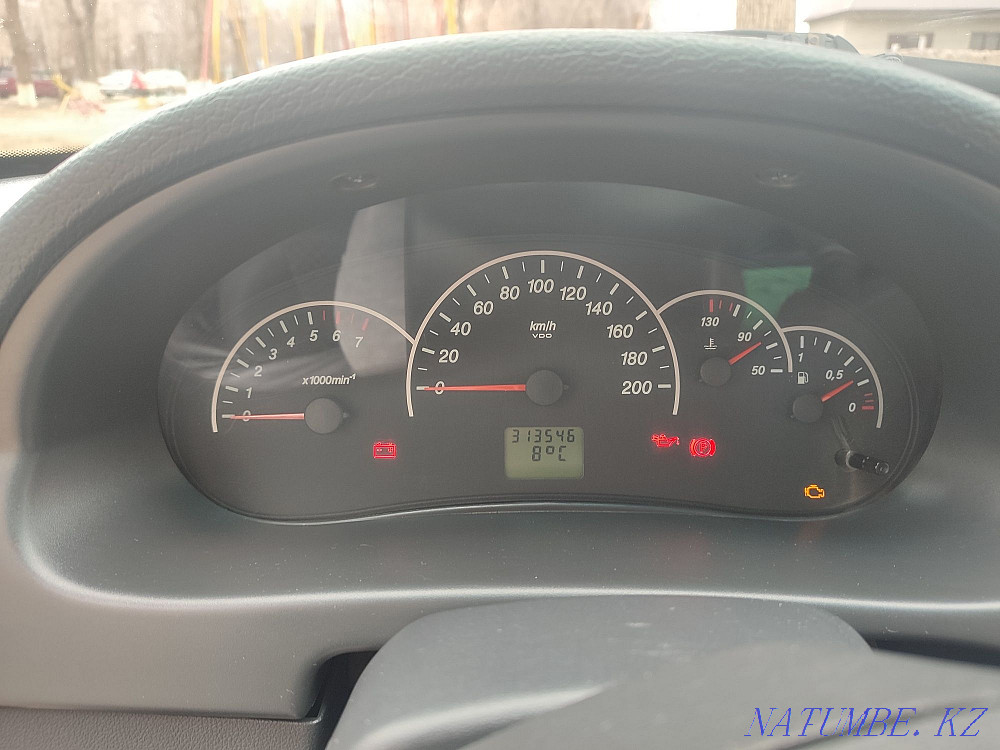 VAZ 2171 Priora Wagon    year  - photo 5