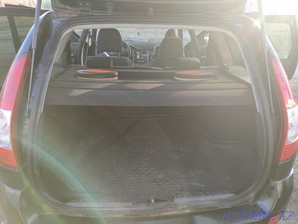 VAZ 2171 Priora Wagon    year Rudnyy - photo 4