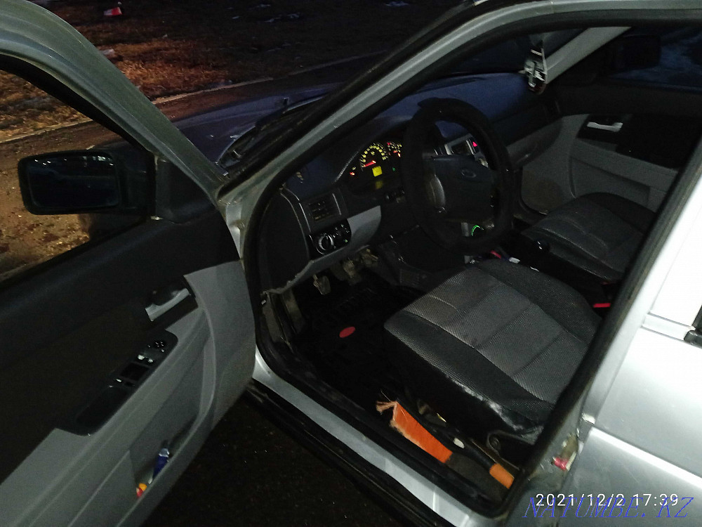 ВАЗ 2171 Priora Универсал    года Кокшетау - изображение 4