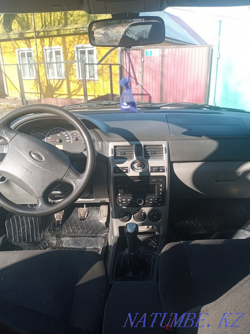 VAZ 2171 Priora жылдың станциялық вагоны  Ақтөбе  - изображение 2