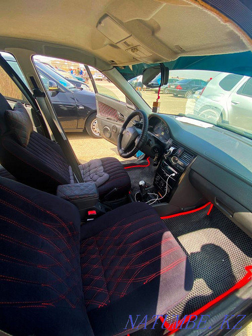 VAZ 2171 Priora жылдың станциялық вагоны  Ақтау  - изображение 3